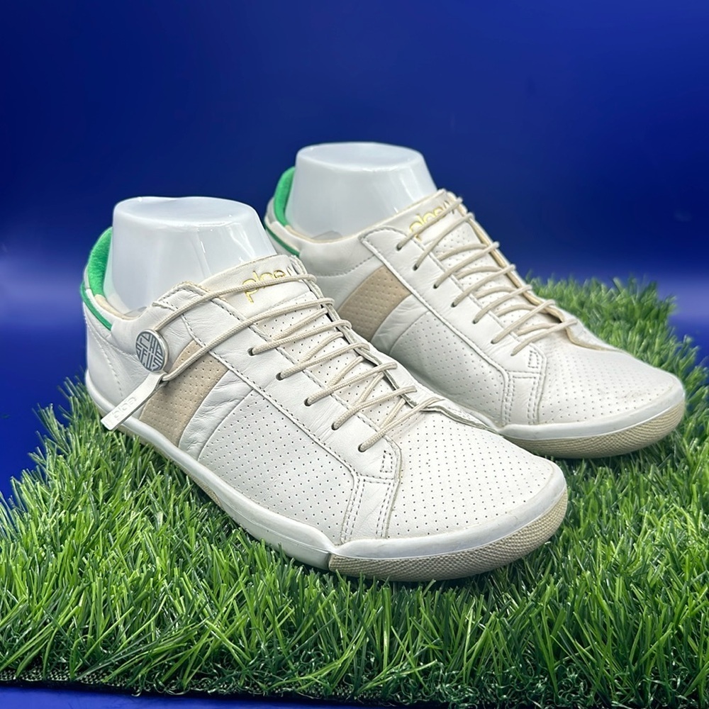 Plae Unisex Mullberry Woman Size 7 Men Size 5.5 White First Edition 552010-100